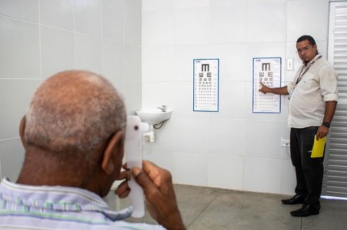 Leia mais sobre o artigo Pacientes cumaruenses realizam consulta para diagnóstico de catarata